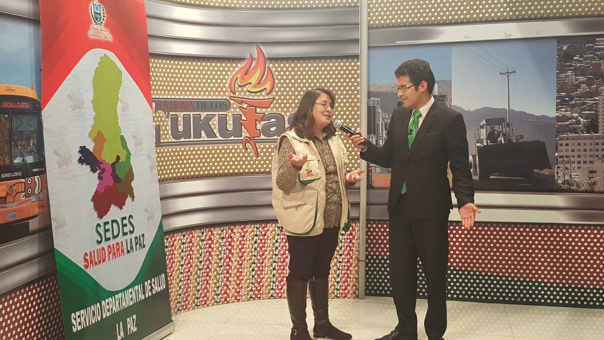 Sedes_LP's tweet photo. Lic. Rosio Gemio Espinoza, Supervisora Departamental del #PAI, conversando en la #HoraDelChukuta sobre: Vacunación en general #RefuerzosSRP https://t.co/qizVntAIZt