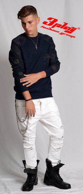3playfashiongr's tweet photo. @3playfashiongr #wintercollection2016 https://t.co/W4ZSuSIxlc