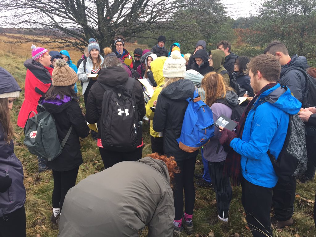 iseult5's tweet photo. Start of #day2 #bruminthefield @EVS_Bham Bit of a chilly one today! Lots of #samplingFun - soil, water, invertebrates and vegetation! https://t.co/B4JJqrZXtF