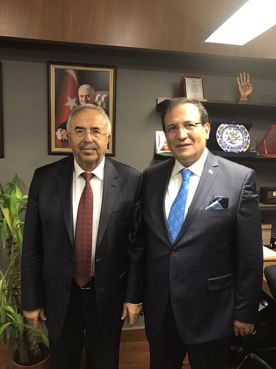 Yesilay__Fatih's tweet photo. Ak Parti Sivas Milletvekilimiz 
Sn.@mhabibsoluk  Beyefendiyi 
TBMM de Ziyaret Ettik. https://t.co/HbkR21jbBe