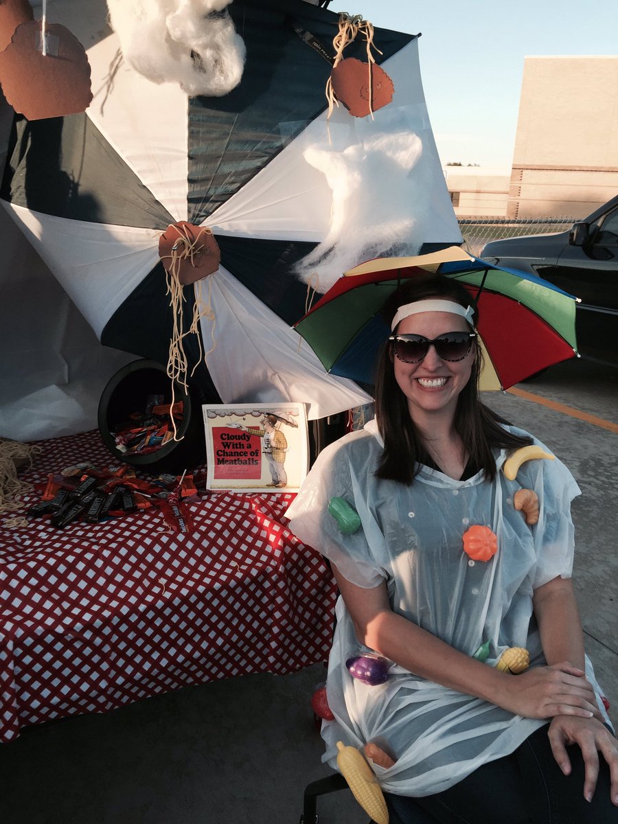 krloyd1's tweet photo. Donald Trunk or treating... Cloudy with a chance of meatballs #donald_es #lisdthrive https://t.co/CpIbGd4WSV