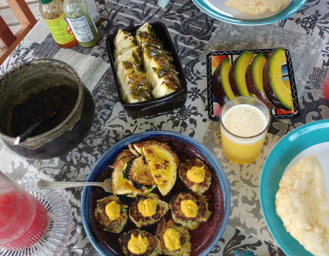 LeaningPalm's tweet photo. Serving up another delicious vegan meal!  #LeaningPalm #travelbelize #wildcanes #galespoint https://t.co/QAykH1q2mK