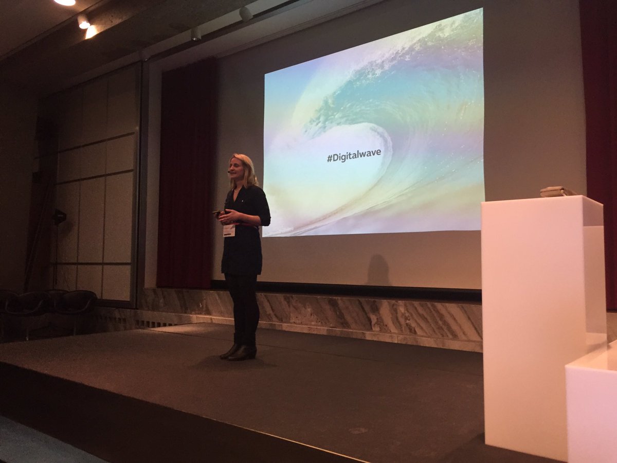 glennoberholzer's tweet photo. "The insurance industry has been hit by the #digitalwave - unprepared"says @extrablatt #InsurTech16 https://t.co/jSGlIb9BSd
