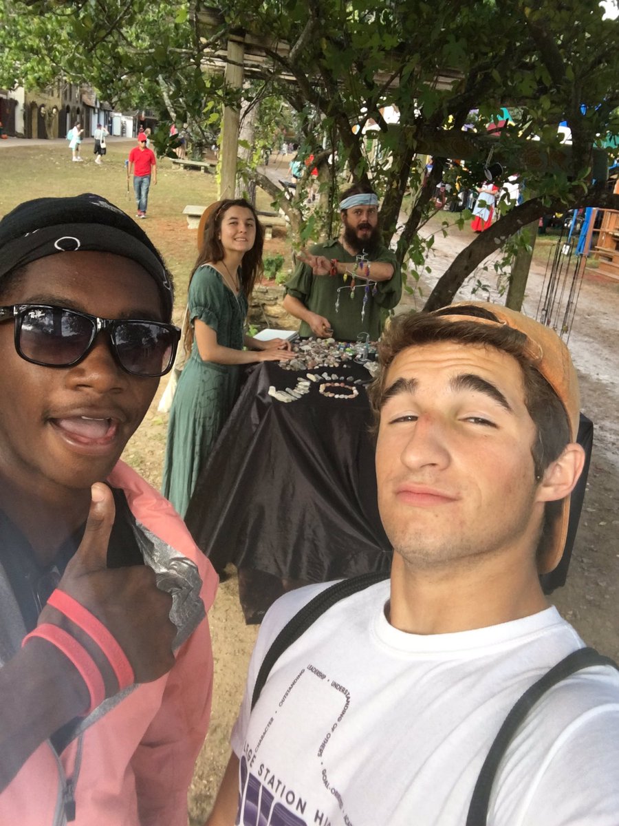 willjmcdougall's tweet photo. #CSHSRenFest2016 Dark Knights https://t.co/zrardNsRZp