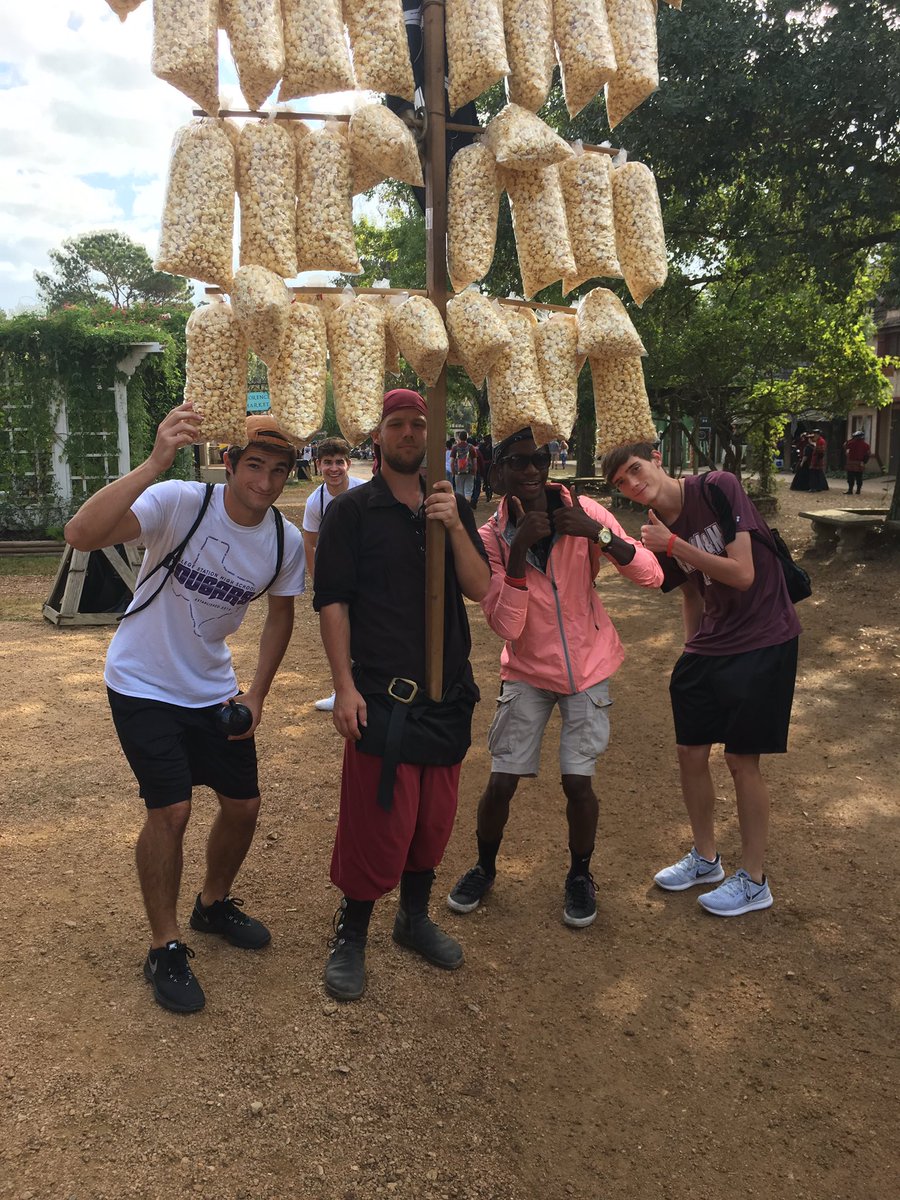 willjmcdougall's tweet photo. #CSHSRenFest2016 Dark Knights Food vendor https://t.co/8OUXtItGqY