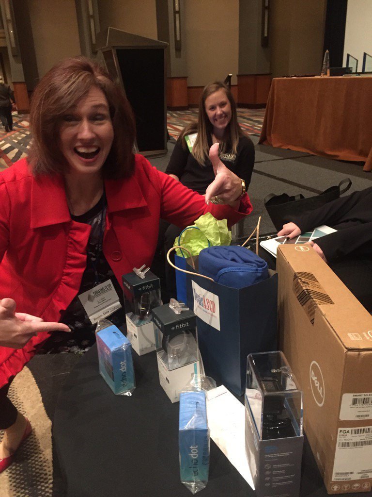 lisadham's tweet photo. @waldenlydia is crossing her fingers to win door prizes #TXASCD16 https://t.co/gYgKogFnth