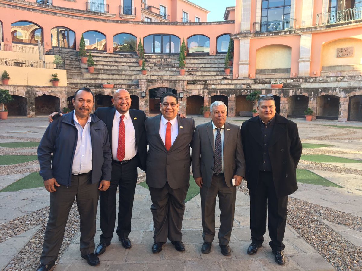 RazonSalomon's tweet photo. Inauguración del primer Centro de Sistema Nacional de Desarrollo Profesional en Zacatecas

#SINADEPcontigo #OfertaEducativa https://t.co/bGtBBQziLu