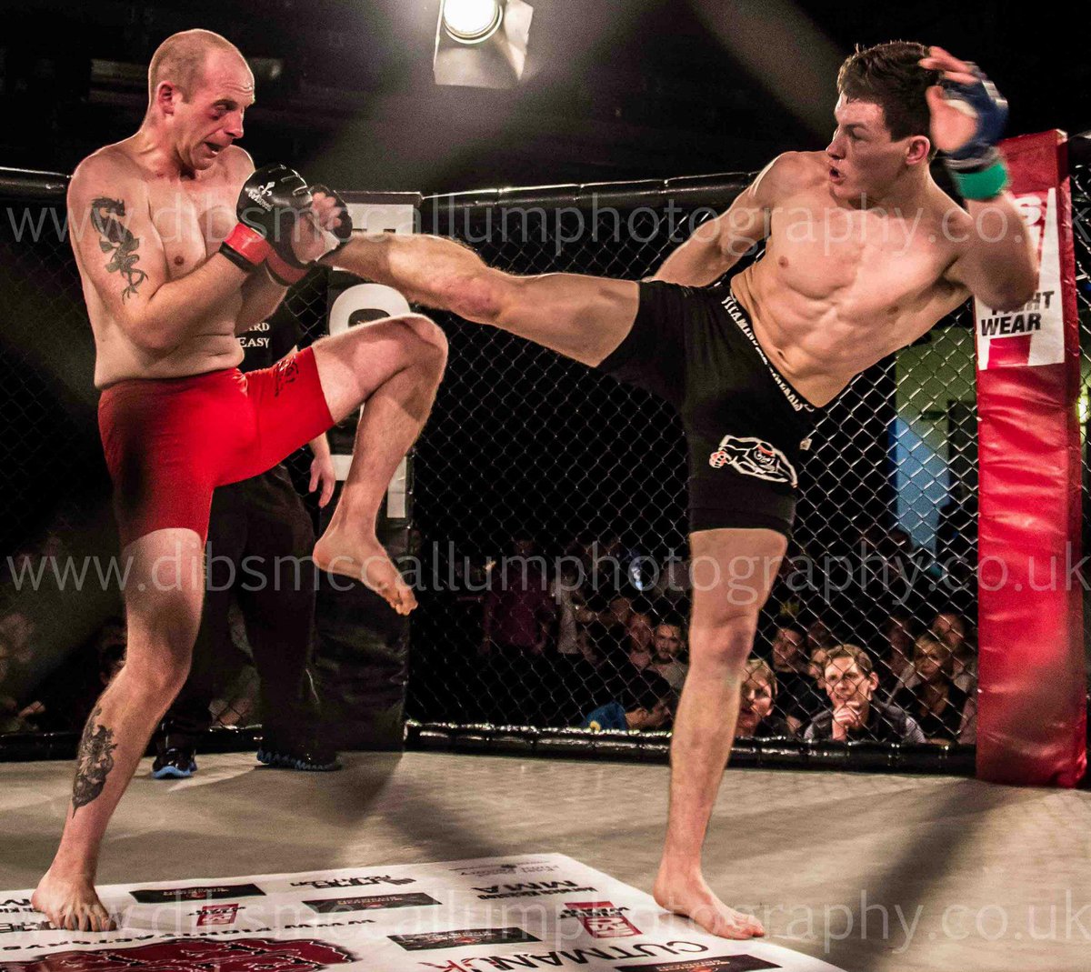 TIW_MMA's tweet photo. COME ALONG AND JOIN IN THE FUN TODAY, FIRST UP BOXING 6-7PM THEN MUY THAI 7-8PM THEN MMA 8-9PM , JOIN IN FOR A GRPPLE!! #MUAYTHAI #MMA #BOX https://t.co/NsCi9fP9Db