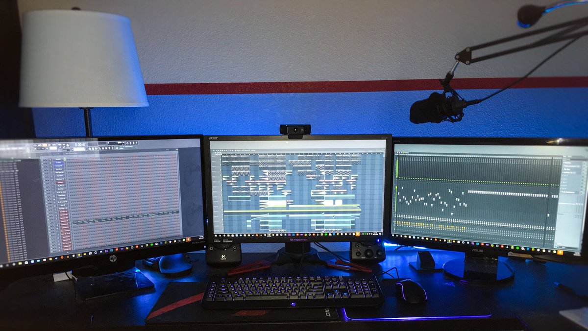 Proto__Official's tweet photo. Back at that grind. New music coming at ya 👍🏻 https://t.co/FmMPzwq8I7