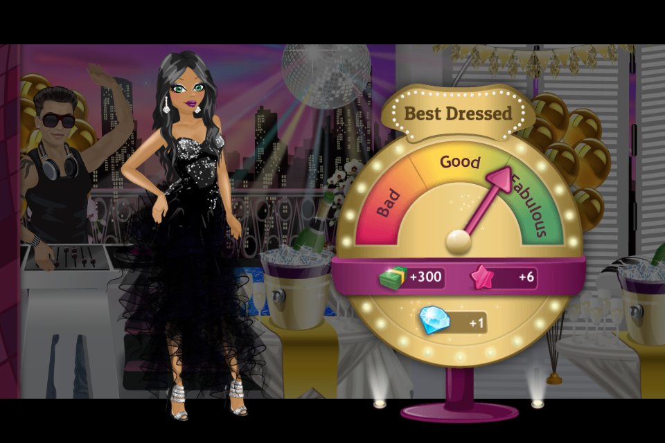 ChiefJanea's tweet photo. Oh, wow! It seems I’m the best dressed at the party! #SUPERSTARLIFE https://t.co/9Zni6eiDEp https://t.co/5y4dc3wYEg