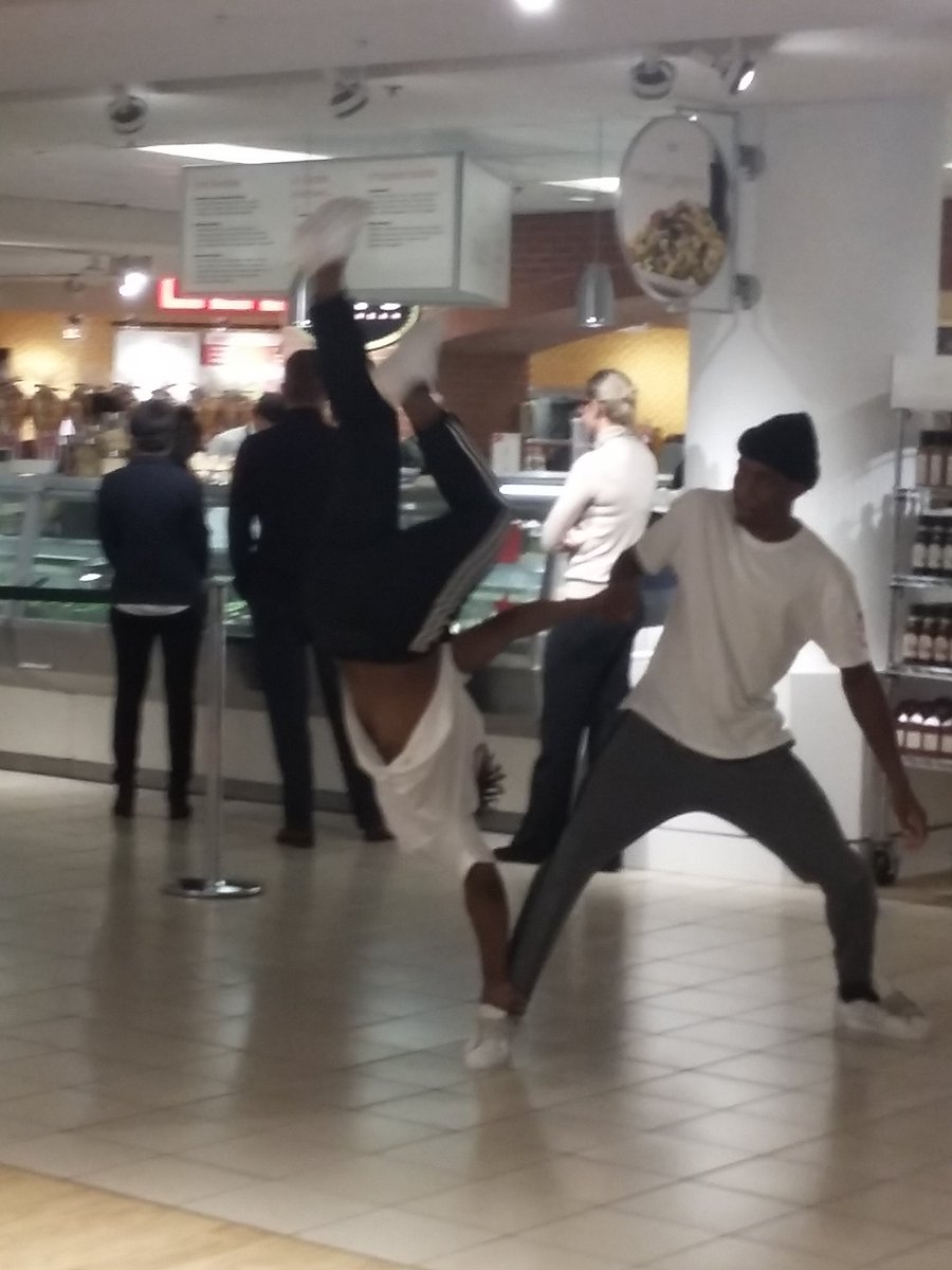 Getting the afternoon started with @theWafflelife #macyschef #ad