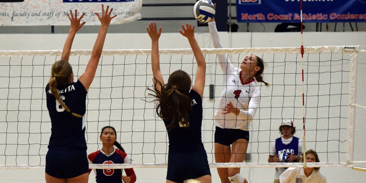 AVCAVolleyball's tweet photo. In Division III, @HiramCollegeVB OH Marissa Jay takes home @SportsImportsVB / #AVCA Player of the Week honors! https://t.co/abzotZF7uR