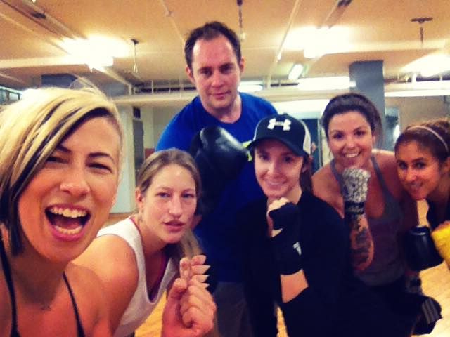 .<a href="/DeadAimAmy/">Amy</a>'s Team Blue🔵 looks ready to go! Support <a href="/RMHToronto/">Ronald McDonald House Toronto</a> at Alumni Thunder on Nov. 30 at Masonic Temple: buff.ly/2f6dw2r