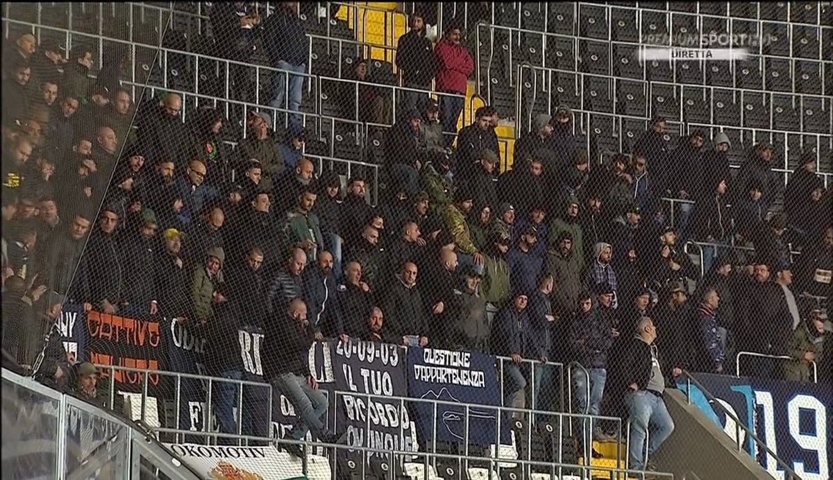 Napoli Ultras in Istanbul.