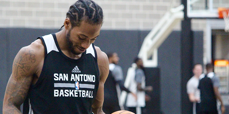 spurs's tweet photo. Game Day 🙂

#GoSpursGo https://t.co/Nqz3JzceLl