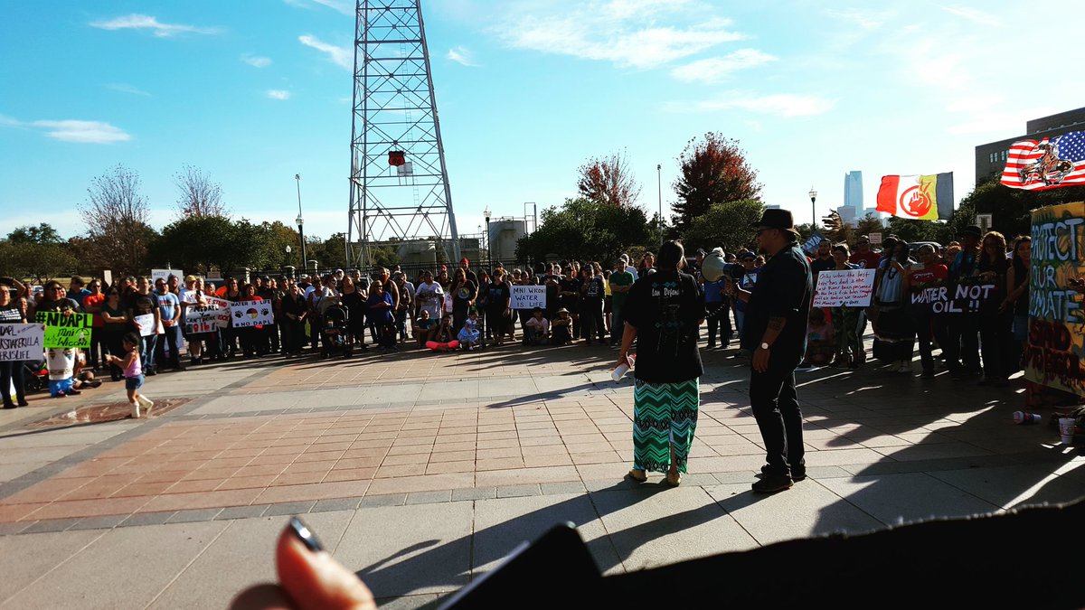 johnniejae's tweet photo. Images from the Rally for #StandingRock at the #OKStateCapitol. #nodapl #waterislife #StandingWithStandingRock https://t.co/omV2iuNB7A