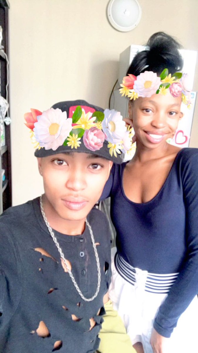 thami_tyler's tweet photo. With the wifey 😍😍😊😊 https://t.co/NrHWjTKIDZ