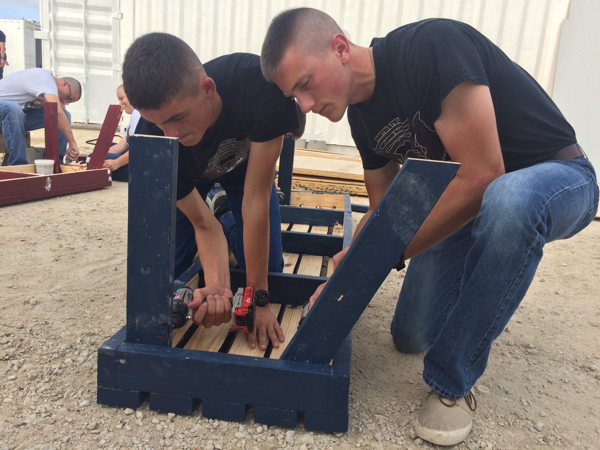 aled301JONES's tweet photo. Brought A-Batt 2nd Platoon out to do some Selfless Service and help build medical pods with @BUILDtamu #ModelTheWay https://t.co/cuPtf7duM6