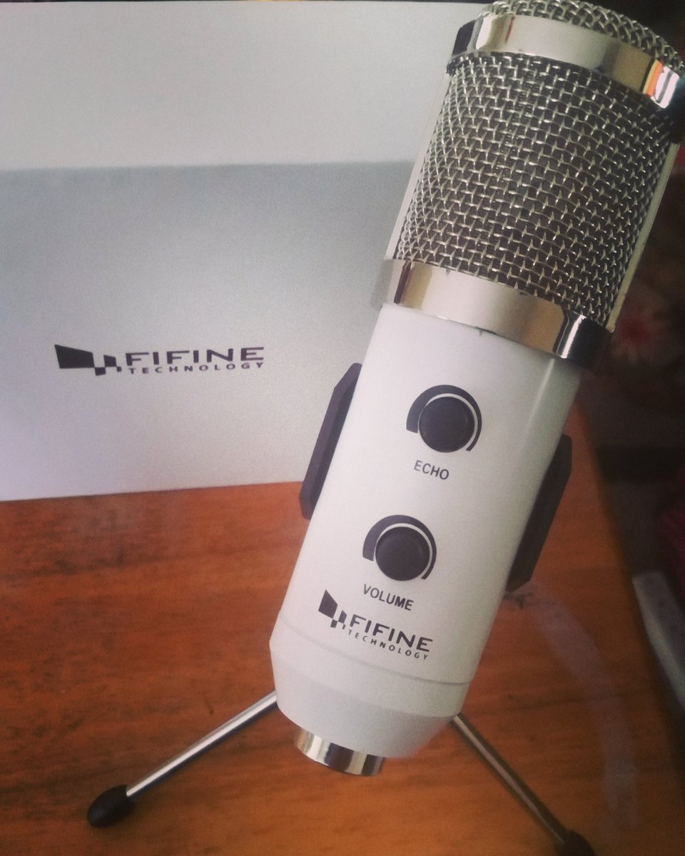 crazieleg's tweet photo. Pretty sic #Microphone  about to #spit #ots Verses I'm a #tickin time about to set off https://t.co/0N3gUIrtB0