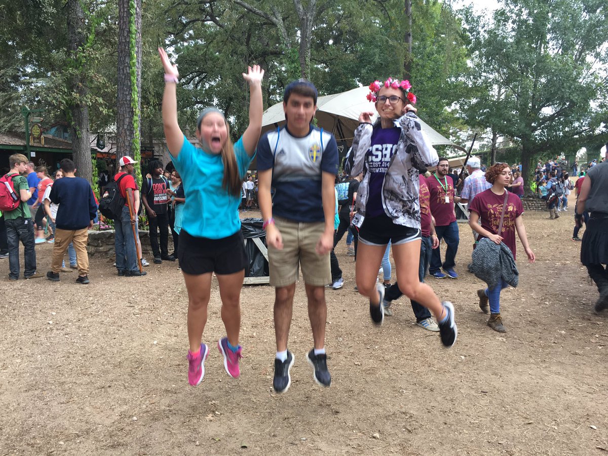 Teggie224's tweet photo. Jumping for you at #CSHSRenFest2016 #teamJIT https://t.co/abPpzGonz4
