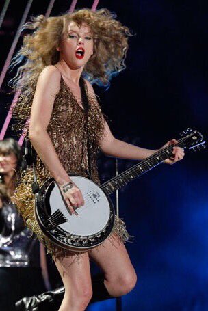 Taylor Swift Polls Which Banjo Pic Ariastaylorswift 10yearsoftaylorswift 4yearsofred 6yearsofspeaknow Taylorswift Banjo
