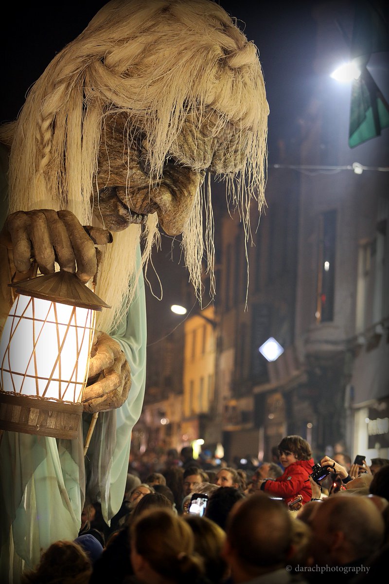 darachphoto's tweet photo. '@MacnasIreland #MacnasParade #macnas #savagegrace #2016parade - Wow to Galway! https://t.co/BHo2hbRPi2
