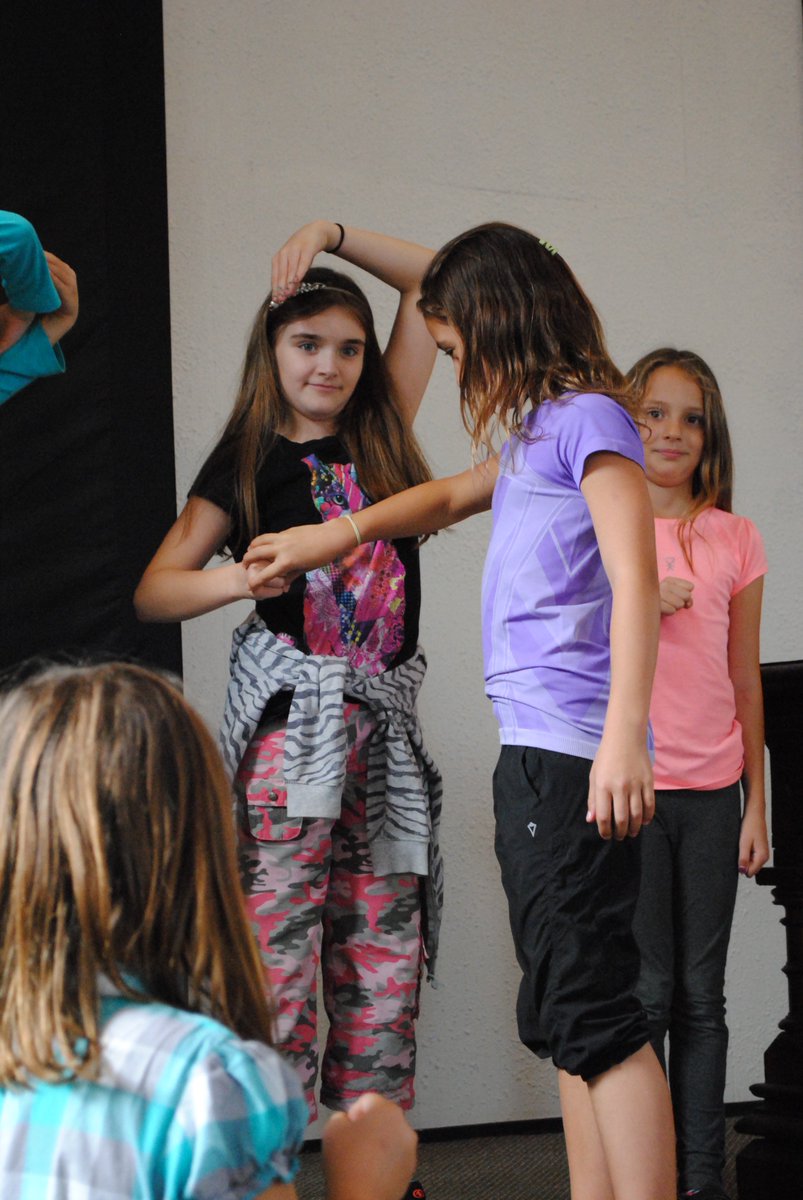 FirstLightTheat's tweet image. The kids have been busy rehearsing and reading through scripts! #theatre #Guelphkids #childrenbeingcreative