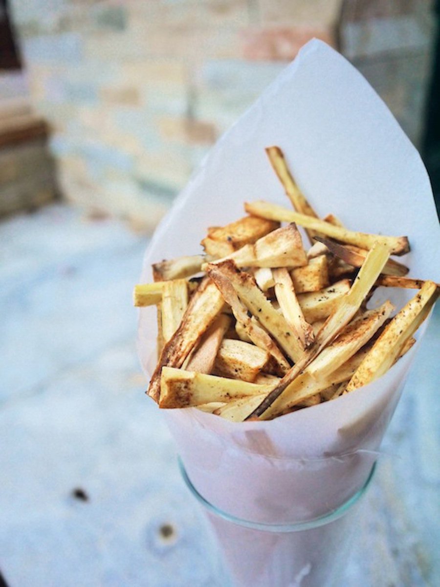 nutritionbymia's tweet image. Turn your #rootveggies into fries. #parsnips #parsnipfries ow.ly/nvpH305EJy0
