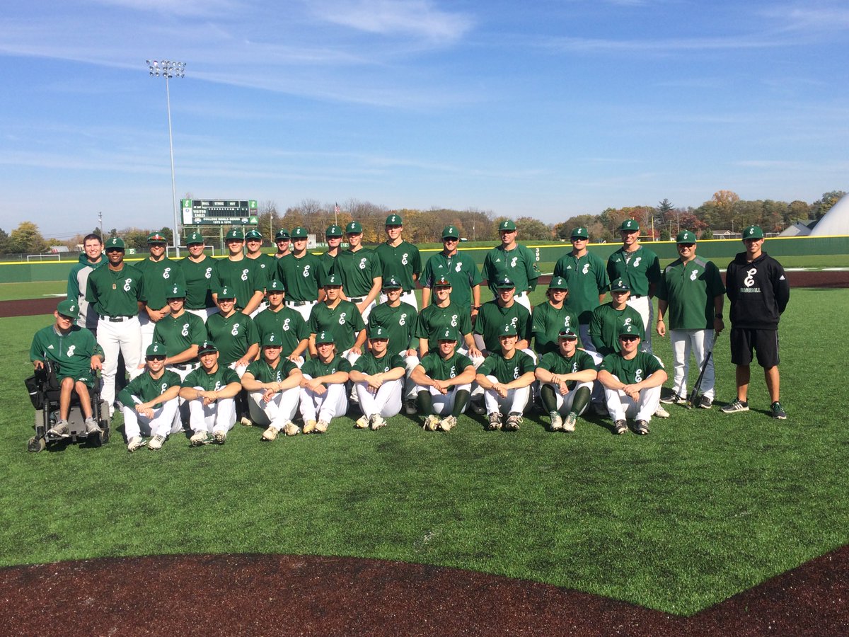 EMU_Baseball's tweet photo. Our players, coaches &amp; staff are clean-shaven for the #GrowEagles campaign. Help us reach our goal! 

DONATE: https://t.co/MYyMIwl0LR https://t.co/27QfTAz4mZ
