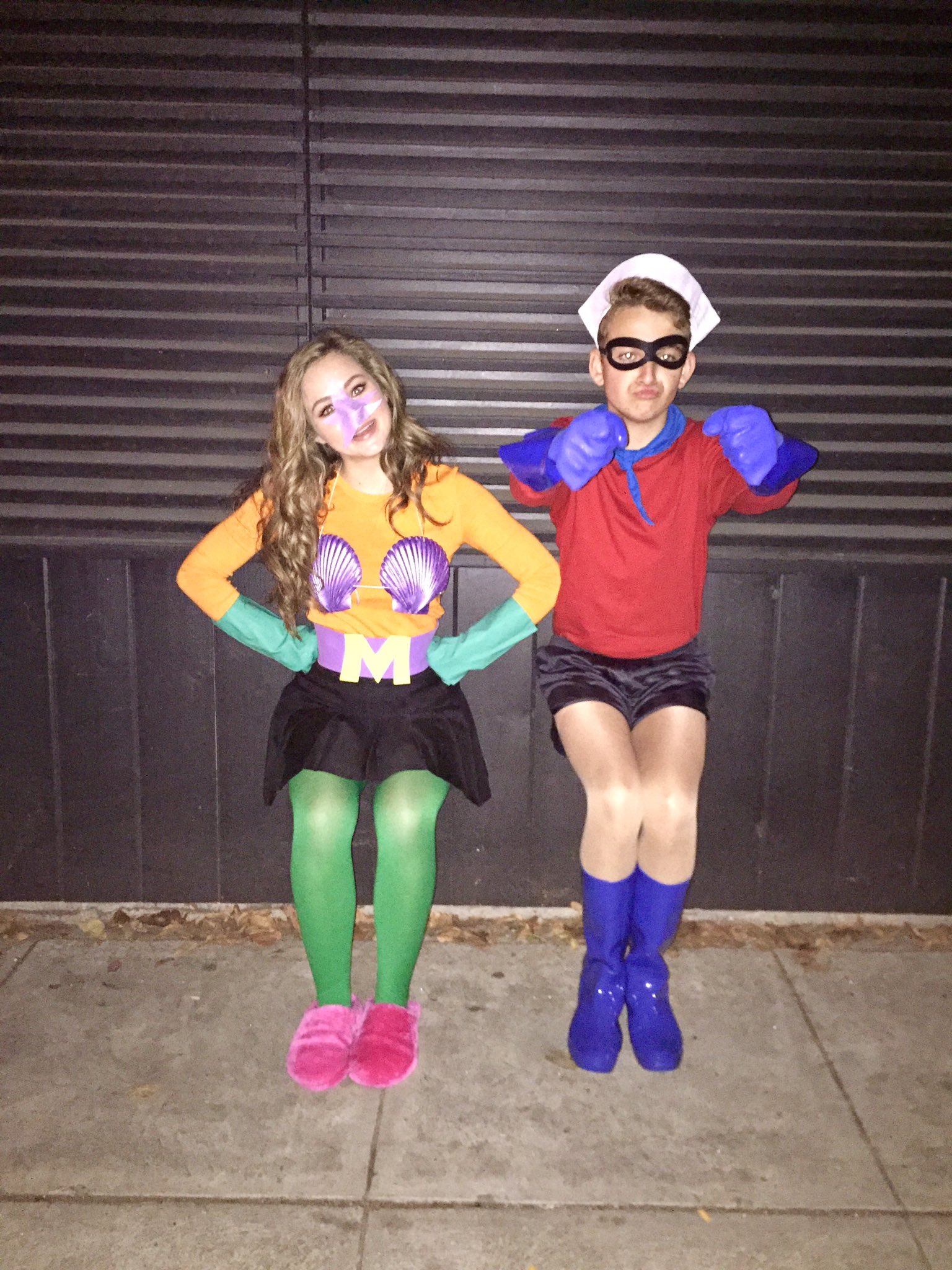 Brec Bassinger on X: "MERMAID MAN AND BARNACLE BOY take on halloween on land. https://t.co/1rQfxyMJ6X" / X