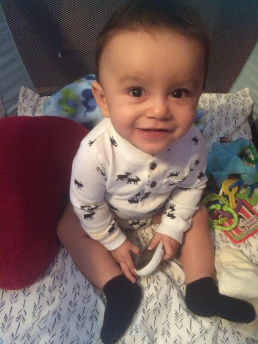HoodButBrood's tweet photo. Oh how time flies.. Your getting so big daddy 😘 https://t.co/LwkzE4RuXi