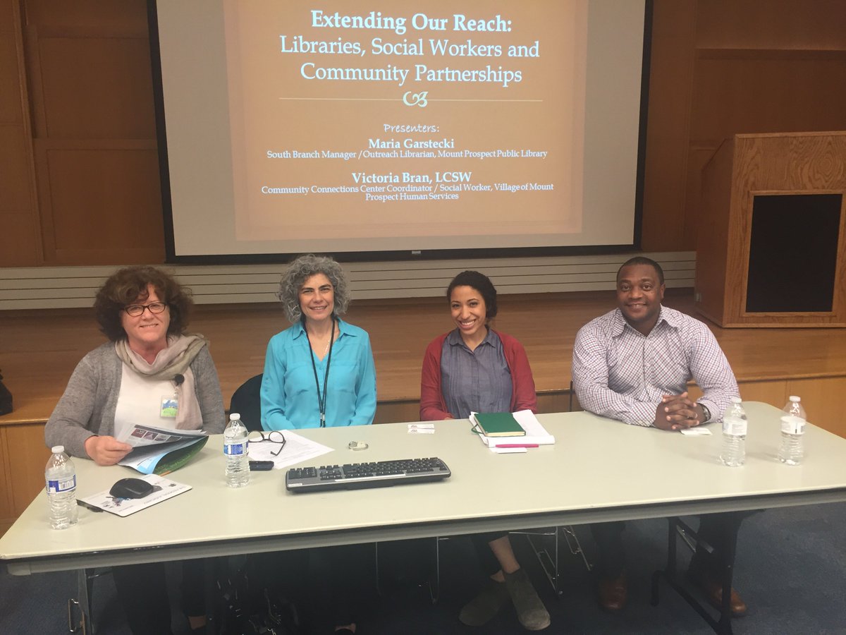 Starting a great presentation on social work, community partnerships and libraries at <a href="/ahml/">ahml</a>! #rechargelibraries