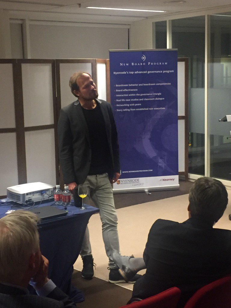 Yuri van Geest van Singularity University zet wereld van alumni <a href="/NyenrodeNBP/">Nyenrode NBP</a> op kop:  disruptie!