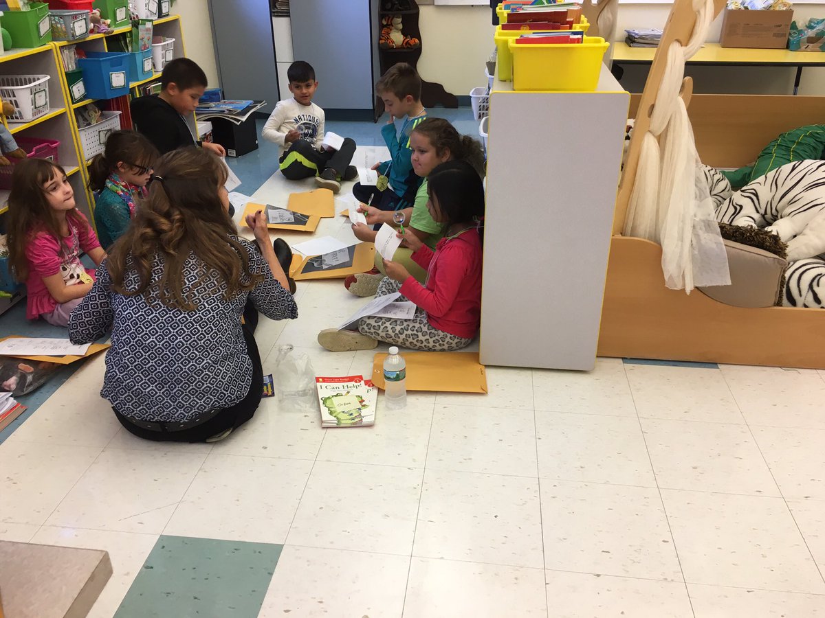 ReneeSchmetz's tweet photo. Adelphia Book Buzz word detectives solving one tricky word at a time. @HowellTwpAdelph #wordbusters #iain'tafraidofnoword https://t.co/bbzWSeDAJM