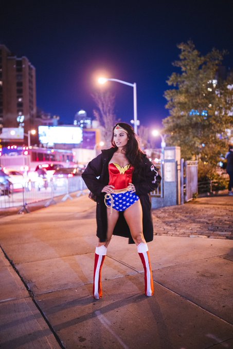 Killing the game with this champion coat tho 💁🏻 https://t.co/rC14ES8bM3