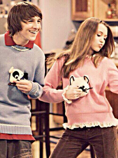 lockscreenpiola's tweet image. 👐Lockscreens de Hannah Montana💖

RT si vas a robar, by: bda 💭