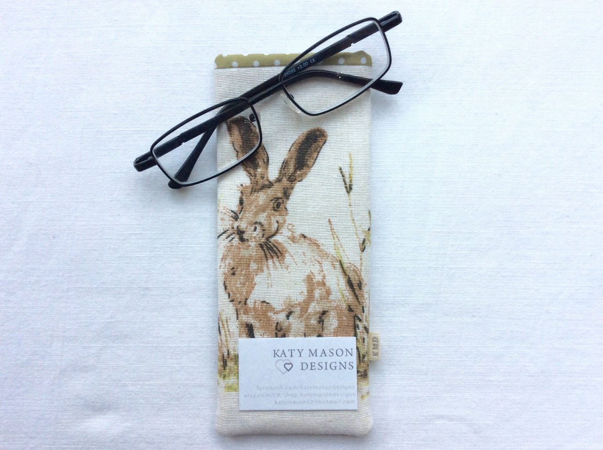 katymason32's tweet photo. #glassescase £7+pp #wineoclock #handmade #makesewbake to order https://t.co/coznHToLk1 https://t.co/ReqnMJkeVq