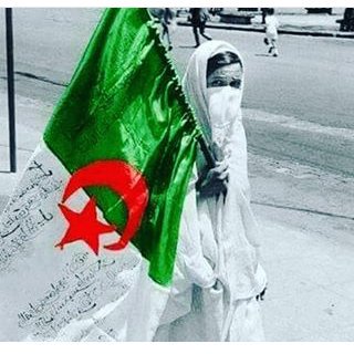 جزائرية عربية امازيغية و افتخر 
#تحيا_الجزائر #الجزائر #نوفمبر
 #ذكري62_للثوره_الجزايريه 
#بنات_سبيطار #Mimi 👯