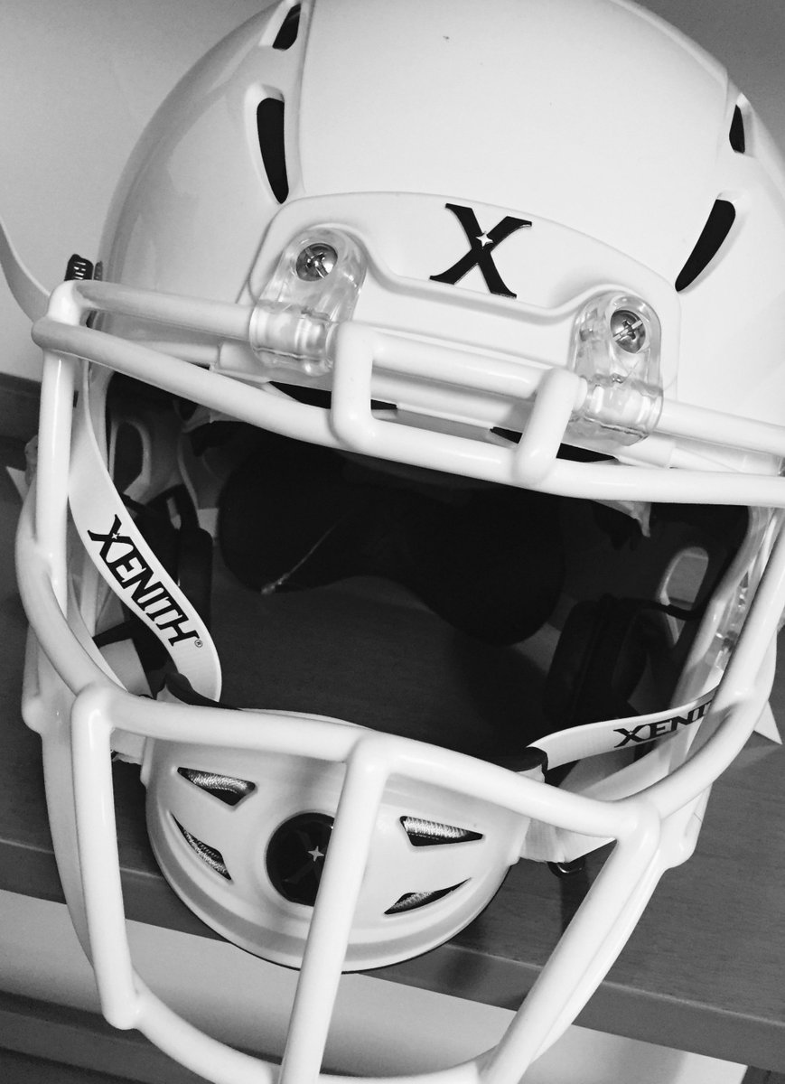 FootballBRstore's tweet photo. Xenith Epic (completo) por R$ 1.989,99 em https://t.co/ImI9YJU8Lg ! https://t.co/GLEV7y0XOs