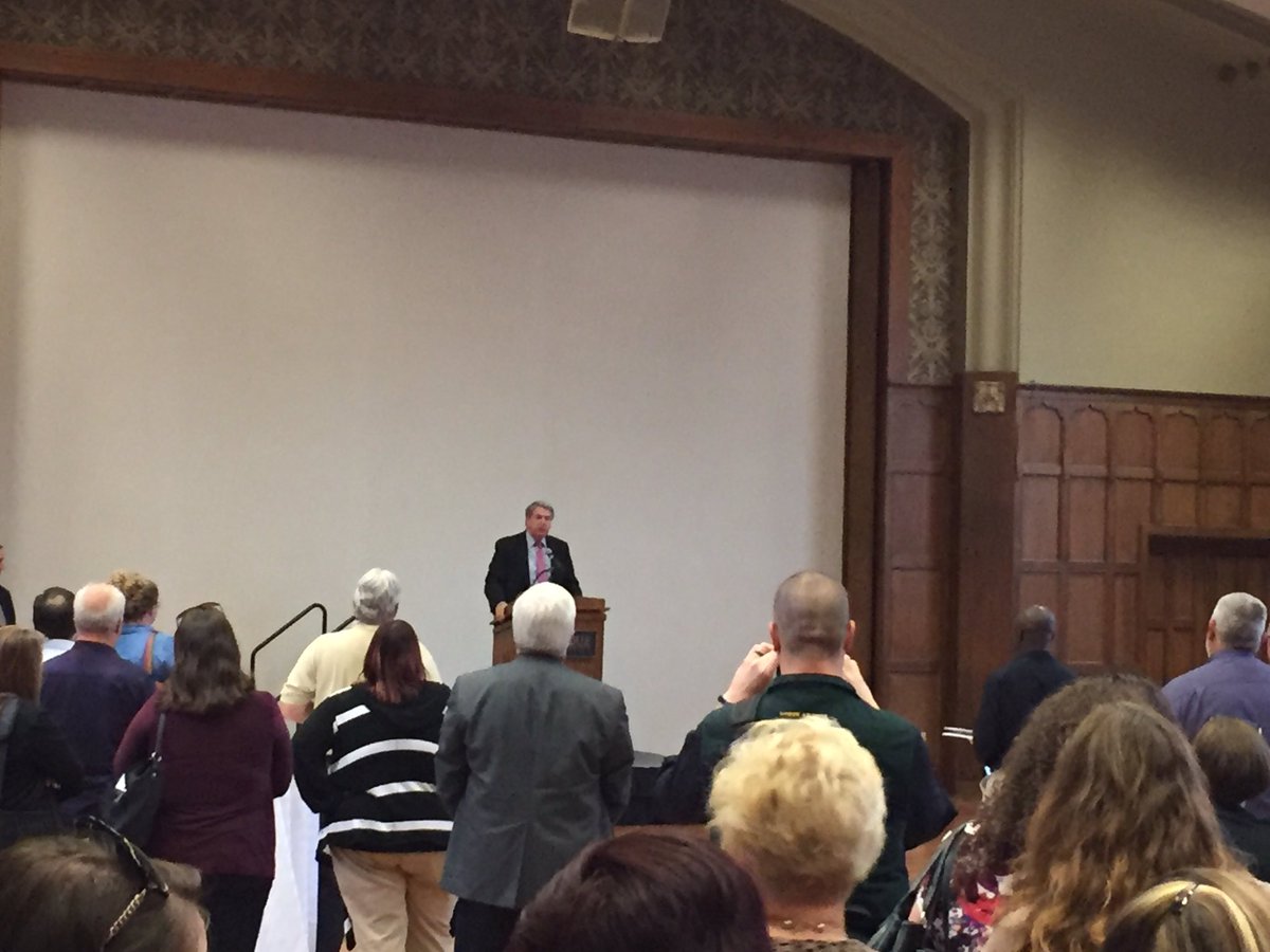 Honored to present <a href="/ISDAgov/">Indiana Dept of Ag</a> Director Ted McKinney with this year's <a href="/PurdueExtension/">Purdue Extension</a> Director's Award. #PDC16