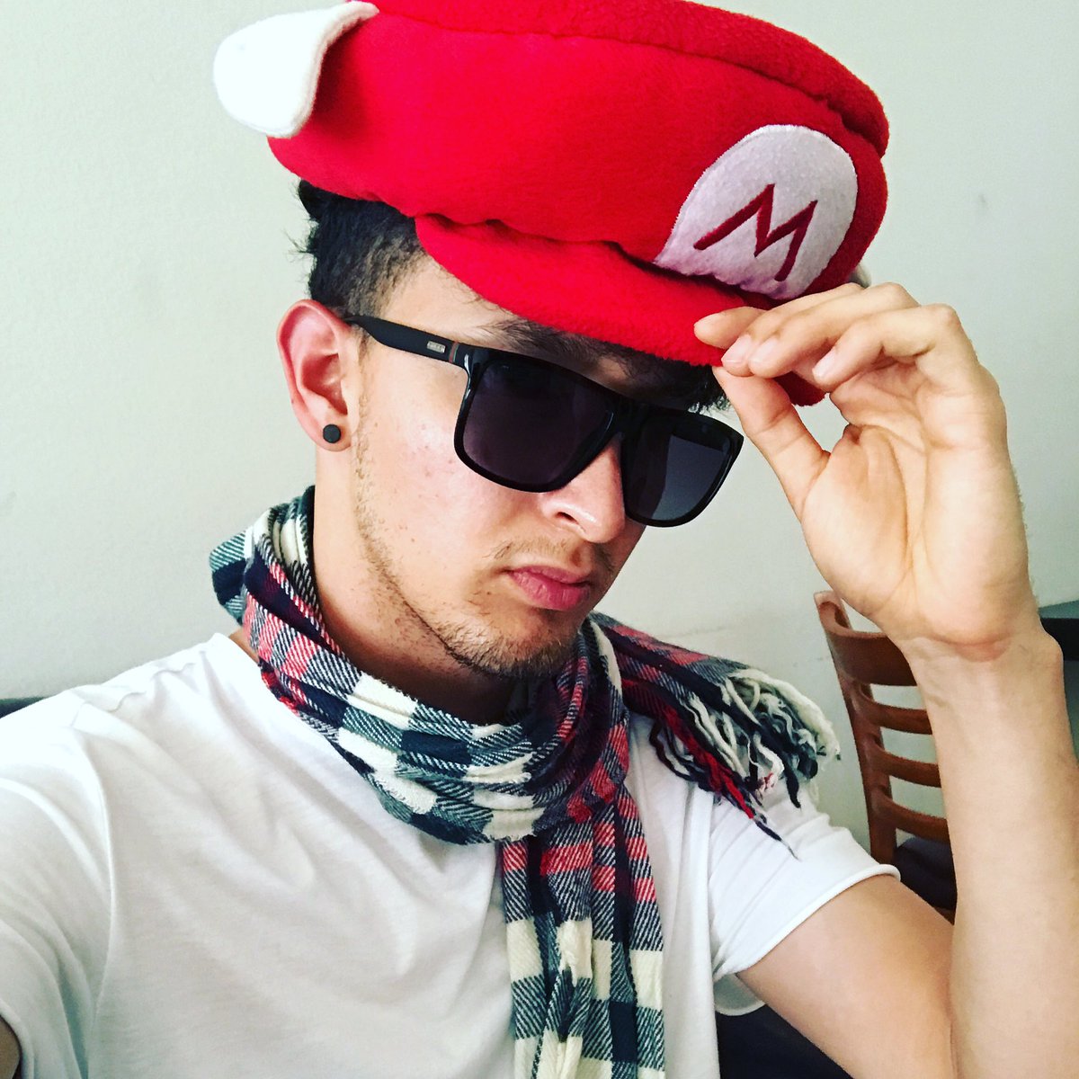 HotSpanishTV tweet picture