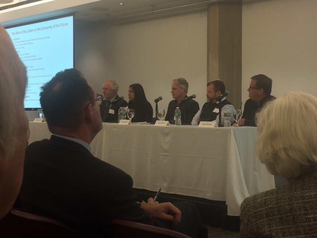 jeannemfarnan's tweet photo. .@FutureDocs on panel The Role of the Library in the Future cc @CrerarLibrary #meded https://t.co/zwpEVA5v01