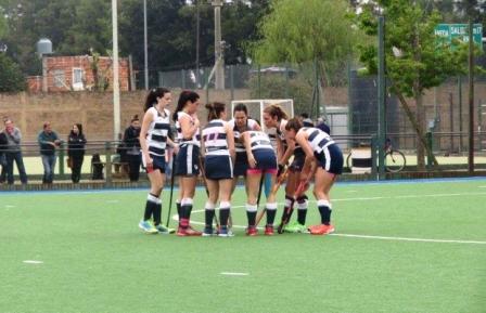 Metro Damas E3: QUILMES “B” SE RECUPERO Y GOLEO A SANTA BÁRBARA “C” ▶️ hockeyargentinoplus.com.ar/?p=55158