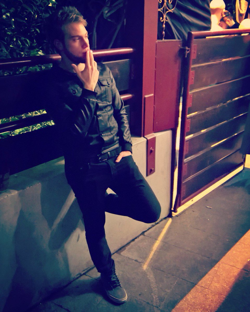 AzimutOfficial's tweet photo. Oggi era il compleanno del nostro unico e insostituibile Mich!#HappyBirthday #27 #AzimutOfficial https://t.co/y4RoGt14nd