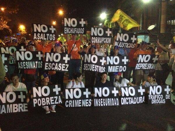 eldiario's tweet image. ¡POR EL PAÍS! Gaby Arellano se rebela: Nos vemos el #3Nov en Miraflores con la gente en la CALLE goo.gl/SPmVly