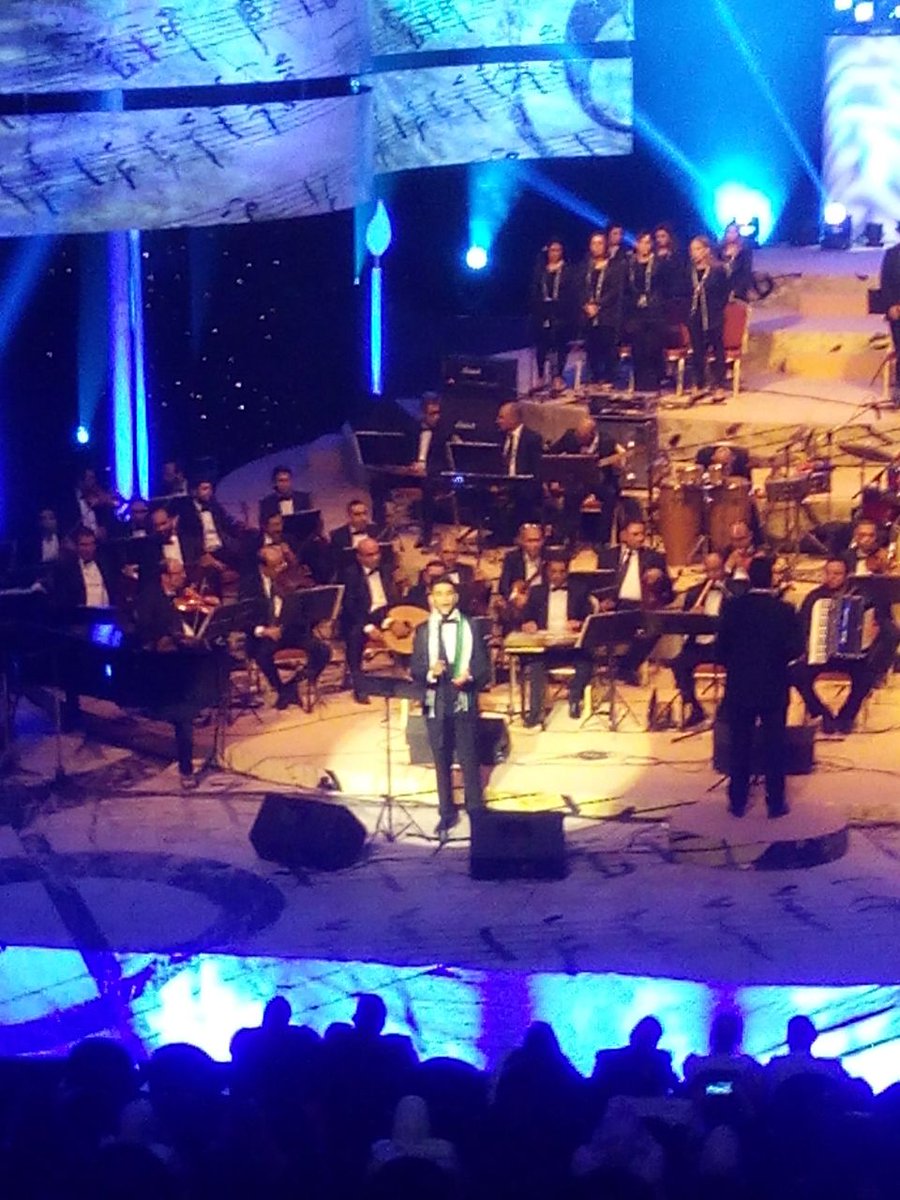 HendAtout's tweet photo. #محمد_عساف كبير بصوته وموهبته عظيمة  انت يا عساف امتعتنا كل الحضور كان متفااعل بطريقة فظييعة وكله اتبسط ❤
انت مصدر للسعادة
@MohammedAssaf89 https://t.co/STEgeez6wD