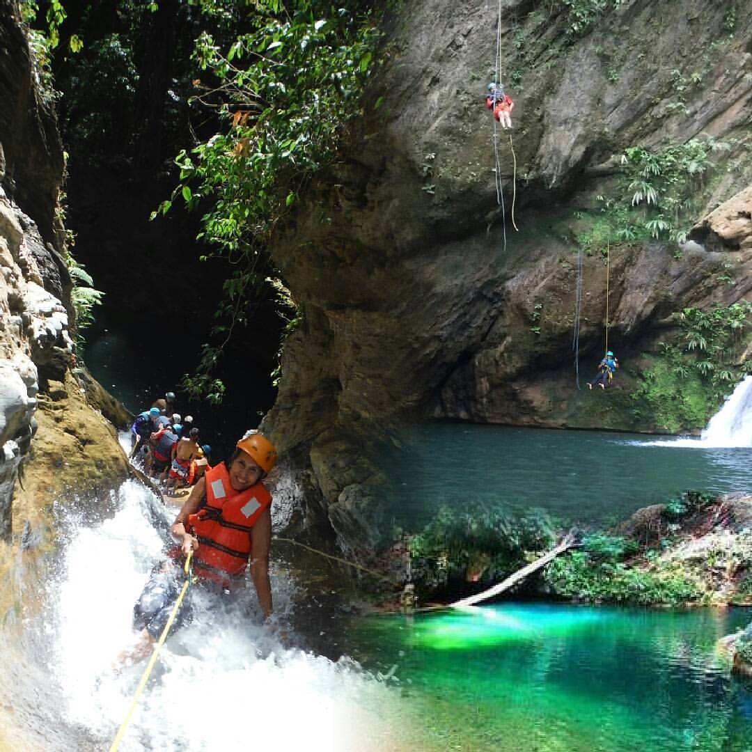 ECOTEPU's tweet photo. #Canyoning en Pozo azul información  https://t.co/6AJSa1XIh8 https://t.co/gRJkFSan5K