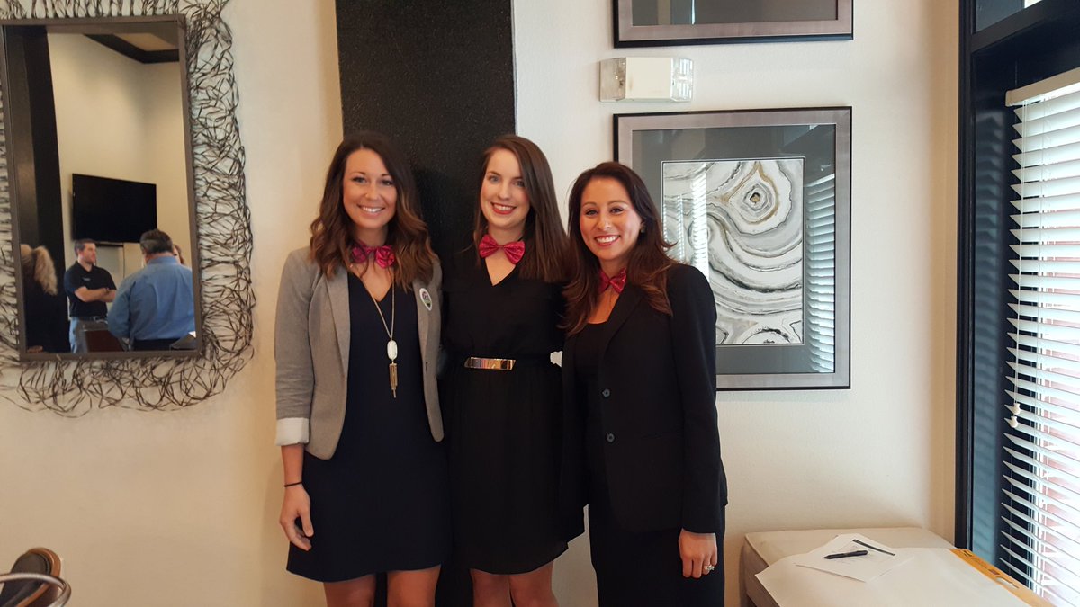 chelseaodom1ld's tweet photo. Great job today ladies! #BTB2016 @MacnChels @garciaericka418 @irisksanchez https://t.co/APbDBoMxSA