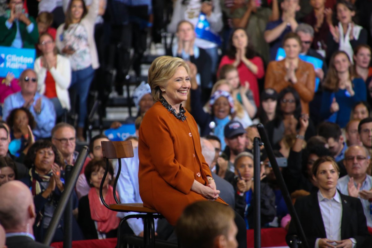 TheDemocrats's tweet photo. One week until we elect her president.
Let's get the job done: https://t.co/ZKn8fJEh9z https://t.co/Igms1lSLEZ