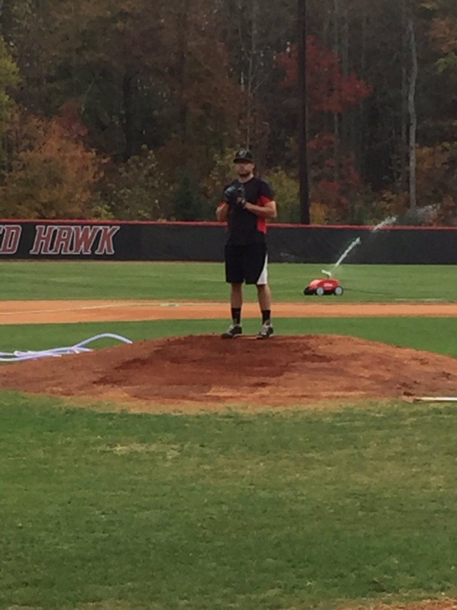 CVCCBaseball's tweet photo. Nice to have Miami Marlins and local pitcher Patrick Johnson stop by today to throw a bullpen and get some work in! #hkybaseball https://t.co/IkEN34JTWd